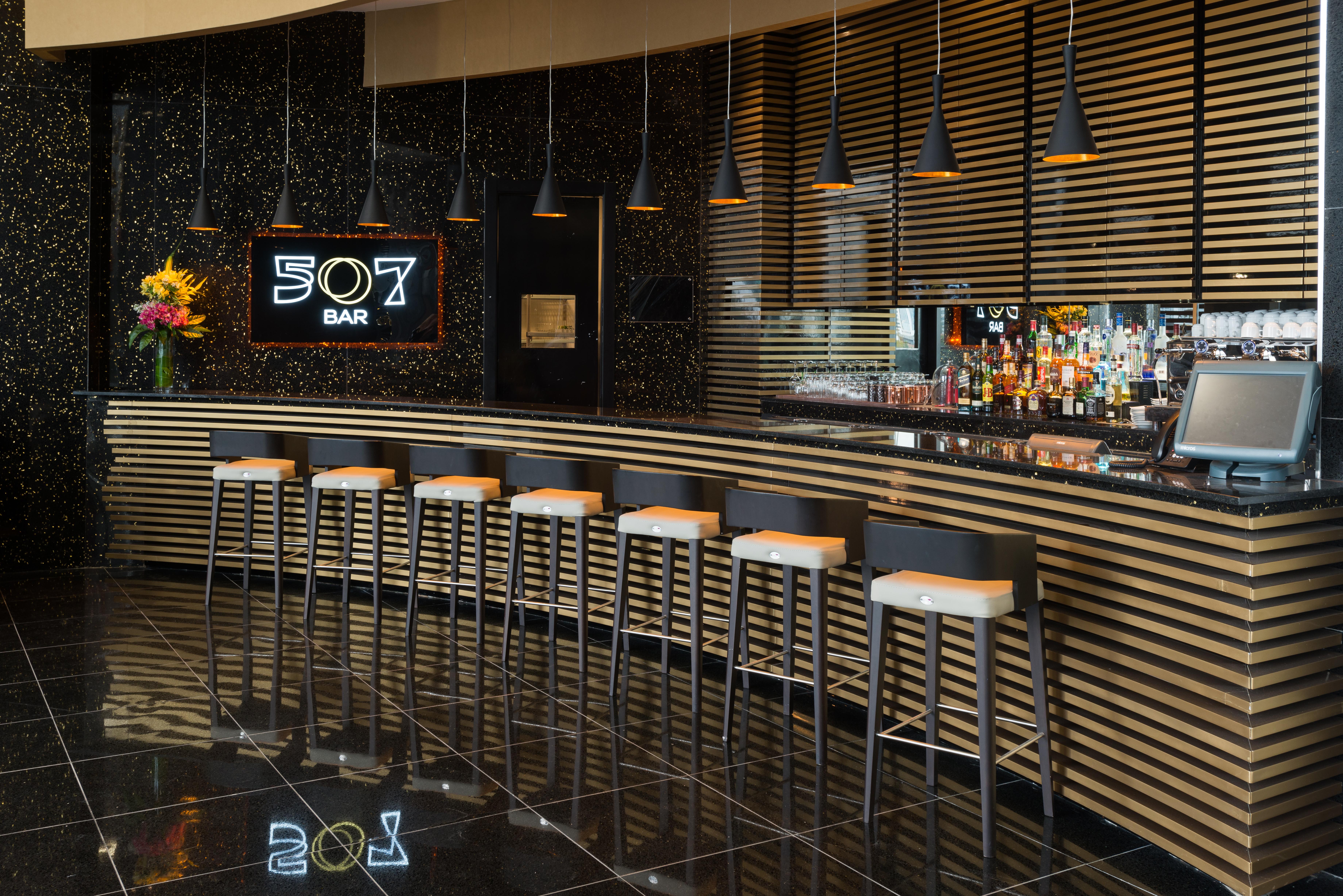 Hotel Las Americas Golden Tower Panama المظهر الخارجي الصورة 507 Bar